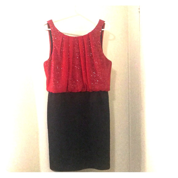 Dress - Picture 1 of 2